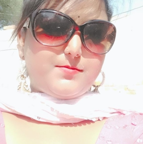 Meet your Posher, Sandeep kaur - Picture 1 of 1